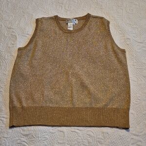 Joseph A women's 1X gold sweater vest with metallic filament, beautiful EUC